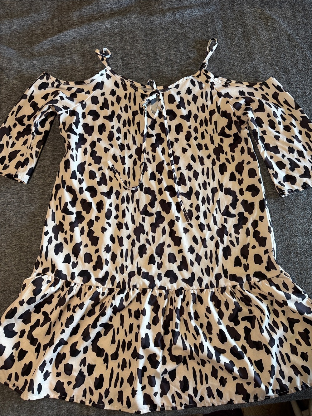Cold-Shoulder Animal Print Dress in Cream and Black